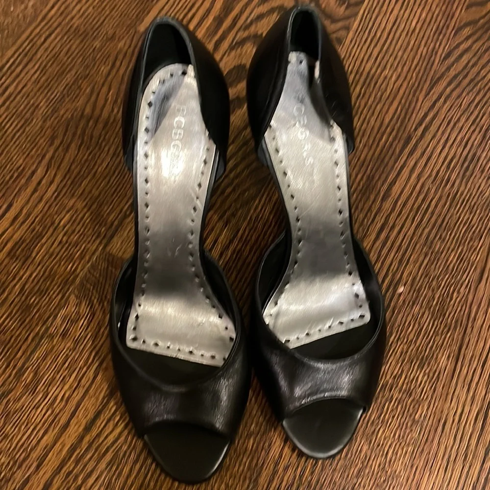 Black bcbg girl size 10 pumps - Picture 2 of 4
